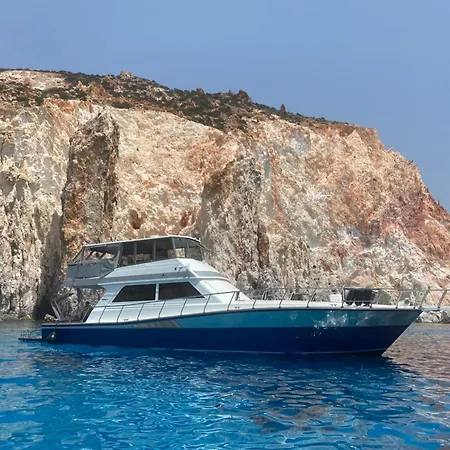 Charming Floating House Botel *